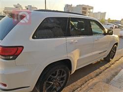 جیپ گراند شیرۆکی